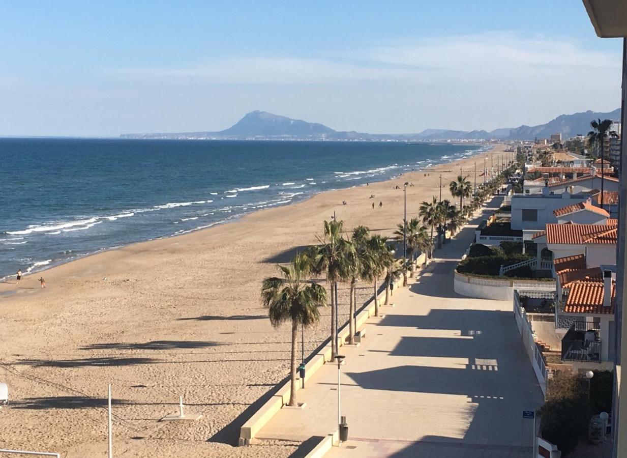 Apartamento Primera Linea De Playa Белрегуарт Екстериор снимка