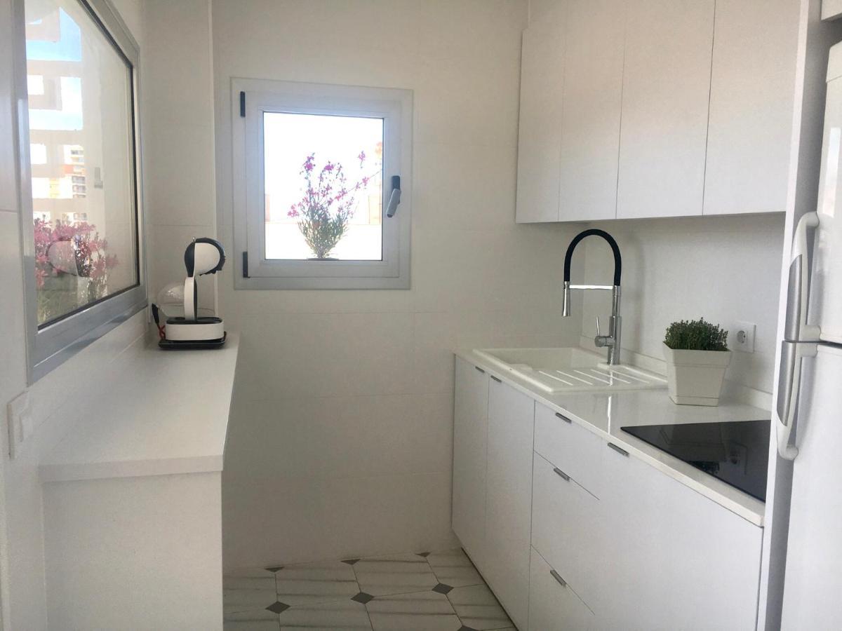 Apartamento Primera Linea De Playa Белрегуарт Екстериор снимка