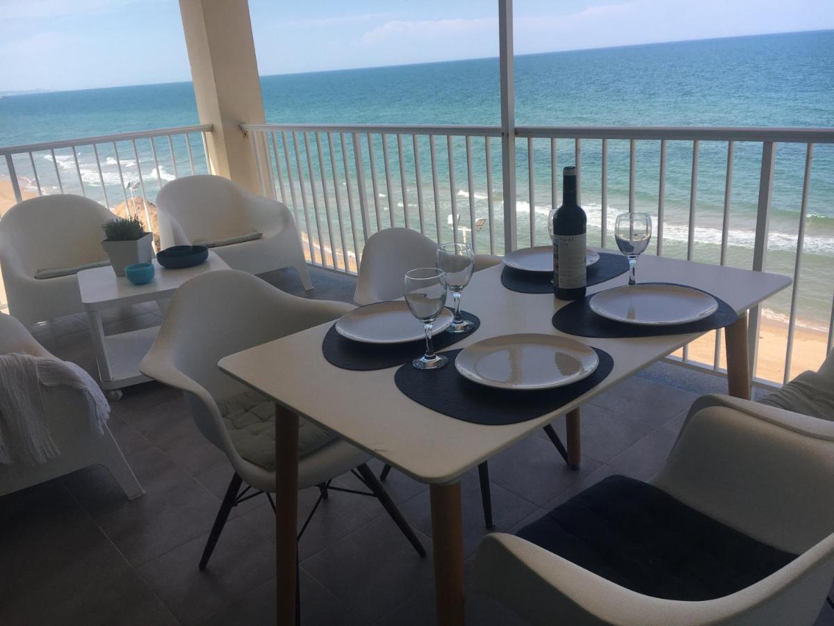 Apartamento Primera Linea De Playa Белрегуарт Екстериор снимка